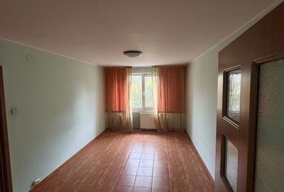 Apartament 3 camere zona Fizicienilor - 2