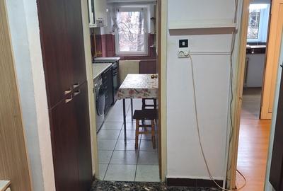 Garsonieră decomandată în Rahova