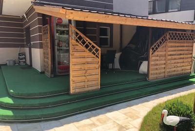 Casă cu 7 camere cu Canalizare în Apărătorii Patriei - 2