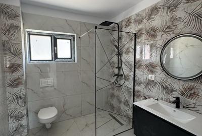 Casă cu 4 camere decomandat în Glâmbocu