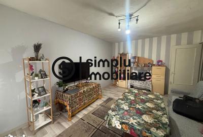 Apartament cu 2 camere decomandat în 1 Mai - 1