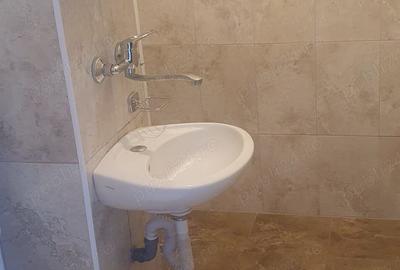 Inchiriez aparatament 3 camere - 1