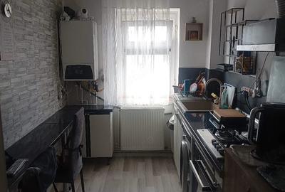 Apartament cu 2 camere semidecomandat în Central - 1
