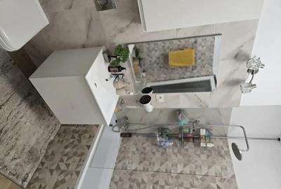 Apartament cu 3 camere decomandat în Dumbrăvița