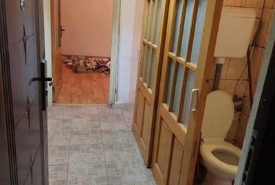 Garsonieră decomandată în Tei