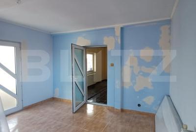 Apartament de vanzare, cu 3 camere, semidecomandat, 84 mp, zona Centrala! - 9