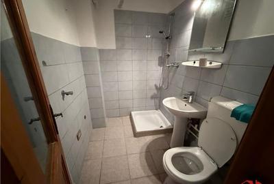 Garsoniera de - etaj 1 - 27mp - zona Brailei - Quattro - 1