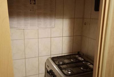 Inchiriez apartament 3 camere - 2