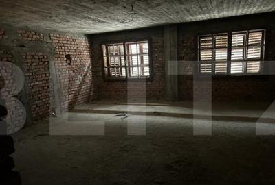 Casa spa?ioasa cu poten?ial imens in inima ora?ulu - 15