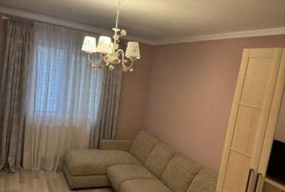 Apartament cu 3 camere decomandat, mobilat în Apărătorii Patriei