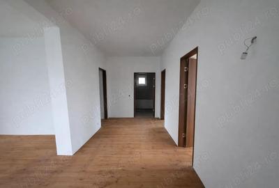 De vanzare-Casa P+M ?i 565 m teren in Mun. Rm Valcea, cartier Goranu, Calea Bucure?ti 127 A - 2