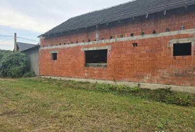 Casă cu 5 camere cu Teren 2670 Mp în Șumugiu - 9