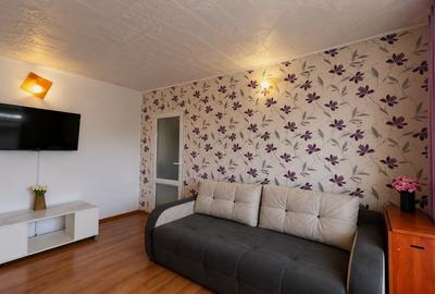 Apartament cu 2 camere decomandat, mobilat în Uzina 2 - 12
