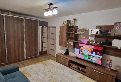 Apartament cu 3 camere decomandat în Berceni - 2