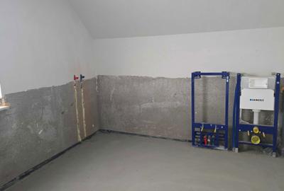 Casă cu 4 camere în Central - 1