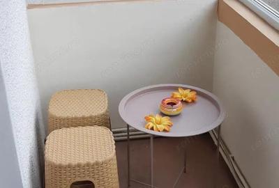 Apartament cu 2 camere decomandat în 7 Noiembrie