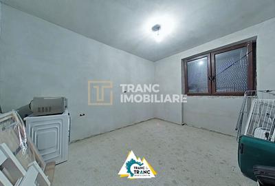 Casă cu 4 camere cu Canalizare în Variașu Mare - 17