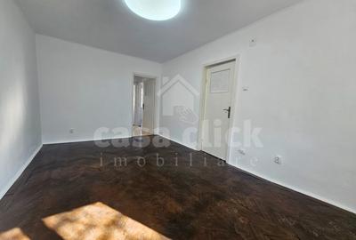 Apartament cu 3 camere decomandat în Central - 2
