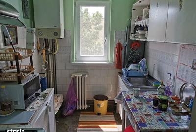 Apartament cu 4 camere semidecomandat, mobilat în Central - 4