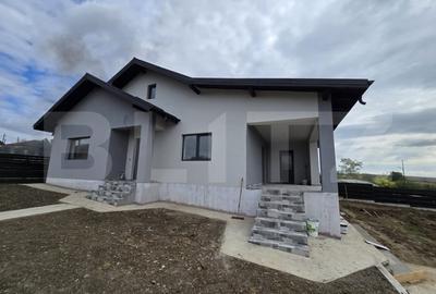 Casa 5 camere 160 mp utili, 500 mp teren, zona Dumesti - 1