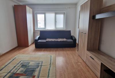 Apartament cu 2 camere decomandat, mobilat în Gara
