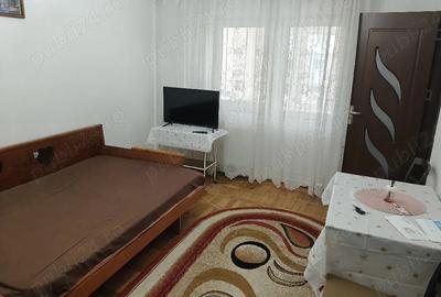 Garsonieră decomandată în Central - 2