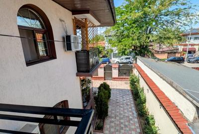 Bazilescu,D+P+E+M,Parc/Metrou-5 min.pe jos,5 camere+garaj subteran+mansarda 80mp - 1