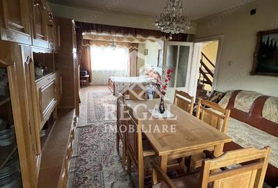 PRET NOU - Casa de vanzare construc?ie solida ?i spa?ioasa - 4