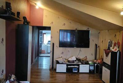 Vand casa 6 cam,curte 365 m2 - 2