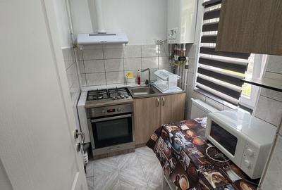 Garsonieră decomandată în Central - 2