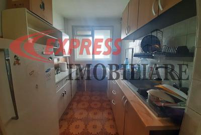 Apartament cu 3 camere decomandat în Titan - 2
