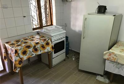 Casă cu 3 camere cu Teren 3000 Mp în Gorganu