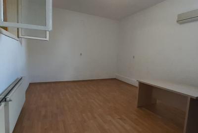 Inchiriere casa cu garaj pentru firmă, birouri - 2