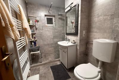 Apartament cu 4 camere decomandat, mobilat în Calea Moldovei - 3