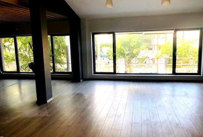 Spațiu comercial, de 180 mp, în Eminescu