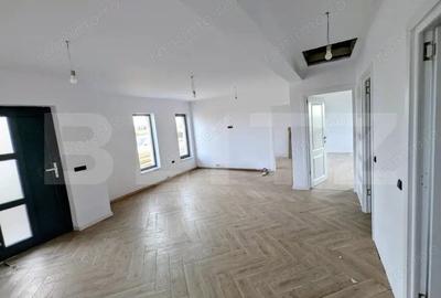 Casă cu 4 camere cu Teren 275 Mp în Vorovești - 8