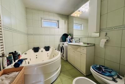 Apartament cu 3 camere semidecomandat în Tineretului - 12