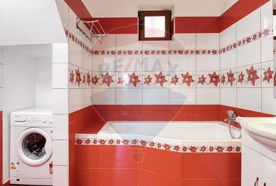 De inchiriat apartament 3 camere la casa, zona Florilor cu parcare - 4