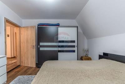 Casa / Vila cu 6 camere de vanzare in Tarlungeni - 15