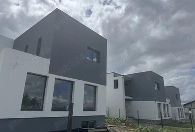 Casă cu 5 camere cu Teren 500 Mp în Șelimbăr