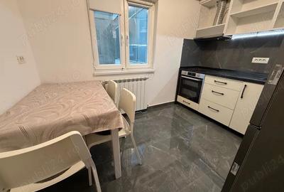 Apartament cu 3 camere decomandat în Central - 8