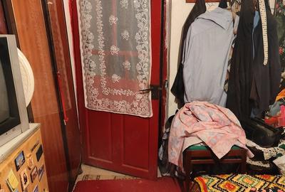 Casă cu 2 camere cu Teren 1800 Mp în Lunca - 8
