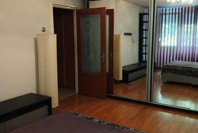 Apartament cu 2 camere decomandat în Exterior Vest