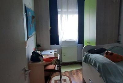 Apartament 4 camere liber la vanzare zona Spital Judetean - 4