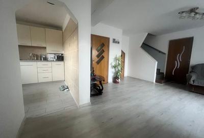 Casă cu 4 camere în Central - 3