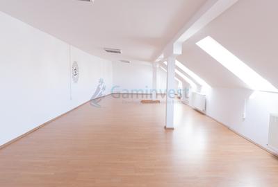 Spațiu comercial, de 382 mp, în Central