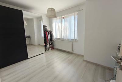 Casa 5 camere, garaj si terasa de 37 mp | Zona linistita Casa 5 camere, garaj si terasa de 37 mp | Zona linistita - 3