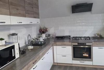 Apartament cu 3 camere decomandat în Central - 4