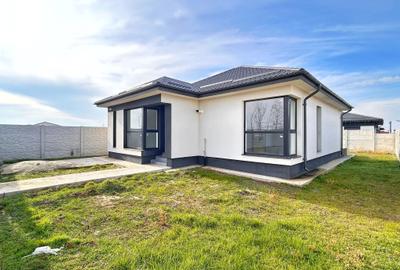 De vânzare casă pe parter – 3 camere, 2 bai,  teren 376 mp - 1