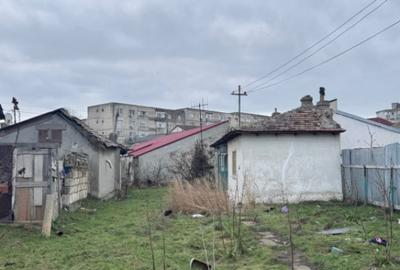 Teren de 360 mp, în Central